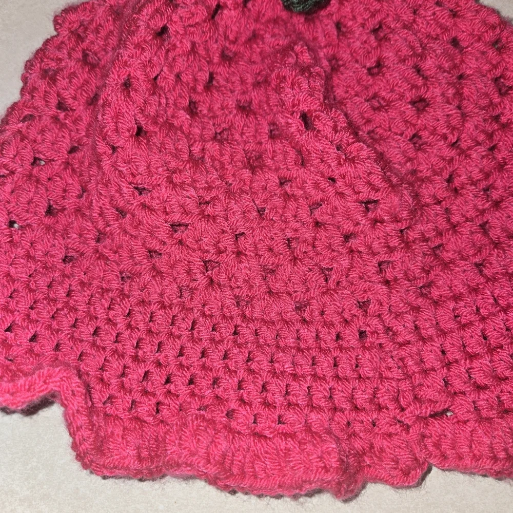 Girl's Raspberry Crochet Bucket Hat - Picture 3 of 15